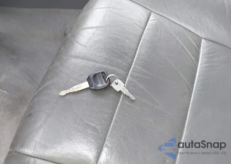 2001 Honda Passport Ex/Lx from USA, damaged, VIN 4S6DM58W814407931